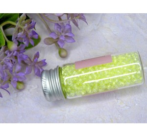 Бисер 8/0 в бутылочке полупрозрачный с цв. серединой "Лен" 20 гр. (светится под УФ) - 1 шт.