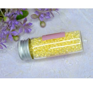 Бисер 8/0 в бутылочке полупрозрачный с цв. серединой "Пудра" 20 гр. (светится под УФ) - 1 шт.