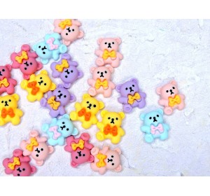 Кабошон "Медвежонок с бантиком"1,3*1,4 см, цв. микс - 1 шт.