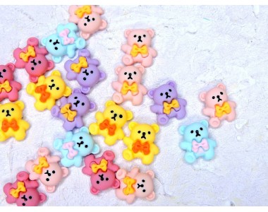 Кабошон "Медвежонок с бантиком"1,3*1,4 см, цв. микс - 1 шт.