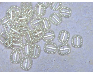 Пряжка пластиковая  1,2*1 см, цв. жемчужный - 1 шт.